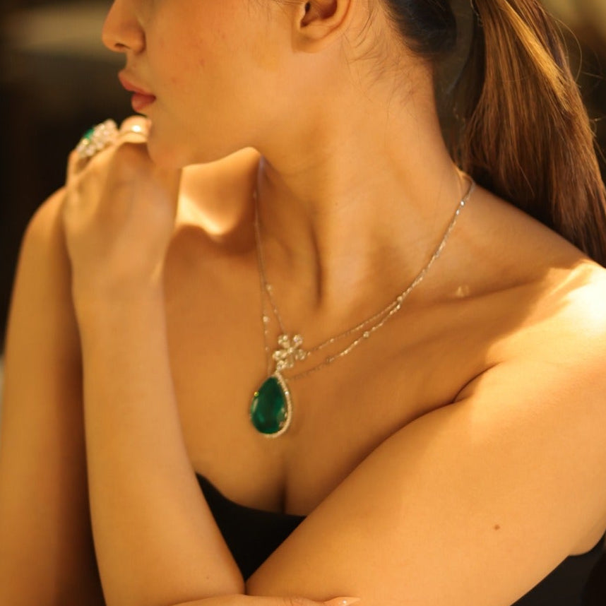 Emerald Whisper Neck Pieces